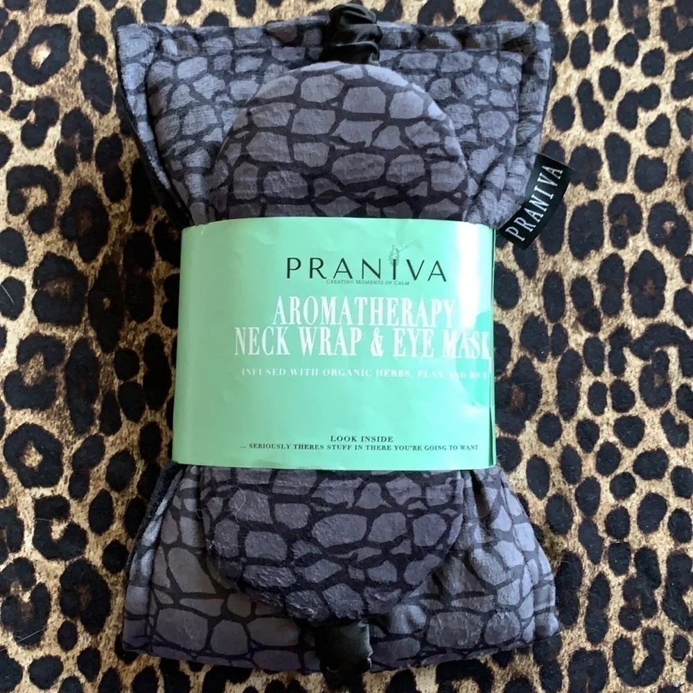 Brand New Praniva Aromatherapy Microwavable Neck Wrap & Weighted Eye Mask